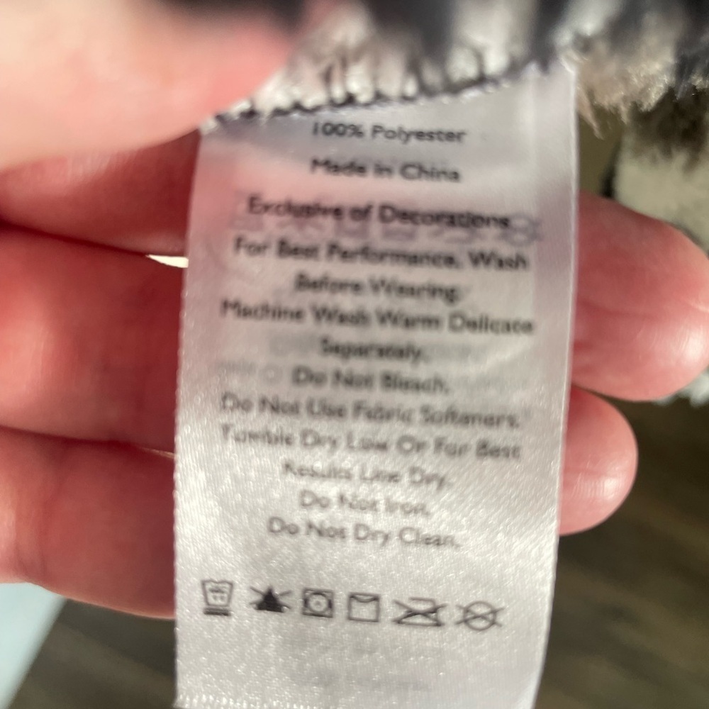 Eddie Bauer Women’s Size M Pullover Sweater Camouflage Fux Fur Half Zip - Picture 8 of 12